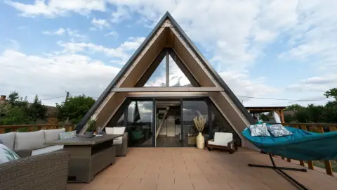 2 éjszaka a jakuzzis Izabella Apartmanba Nagyradán 4