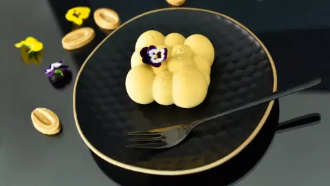 Prosecco & 4 különleges sütemény a MONO-ban Győrben 8