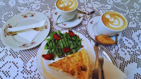 Élj a mának! Bőséges reggeli a C’est la vie Caféban, Pátyon 3