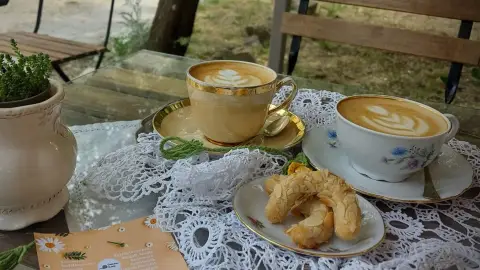Élj a mának! Bőséges reggeli a C’est la vie Caféban, Pátyon 1